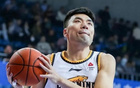 遼寧勝新疆，喜憂(yōu)參半！張鎮麟回暖，弗格及二老顯瑕疵。