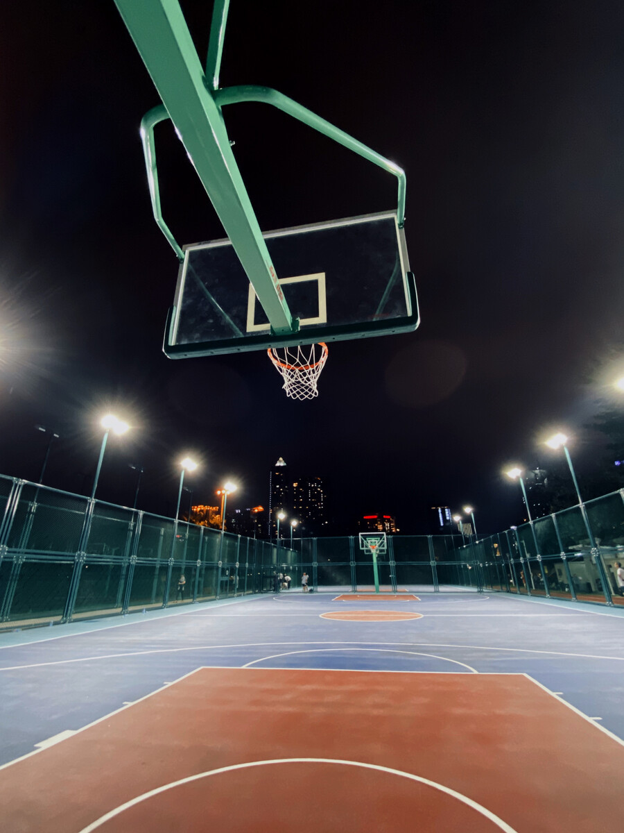 北京時(shí)間4月5日，NBA常規賽繼續進(jìn)行，76人將在客場(chǎng)迎戰熱火。